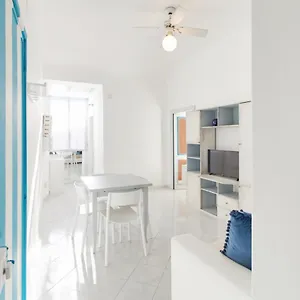 casa-cici-finale-ligure-009029-lt-1208.hotelitalianriviera.com/