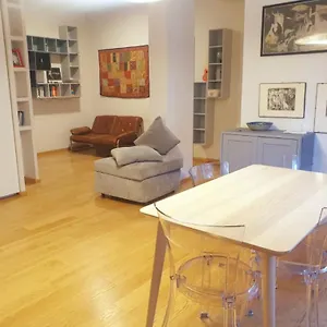 cozy-house-roma-gemelli.it-romehotels.com/
